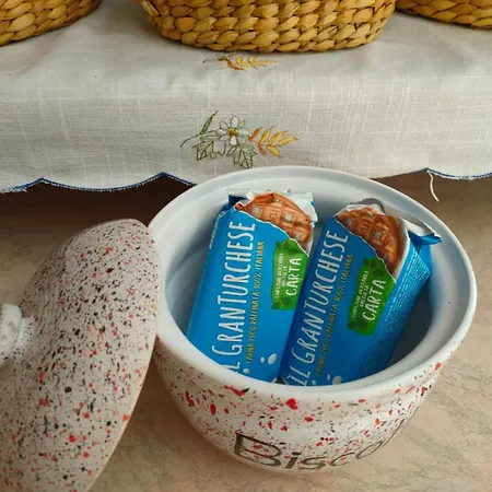 Tra Pirandello E Leopardi Bed & Breakfast Naples