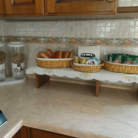 Tra Pirandello E Leopardi 住宿加早餐酒店