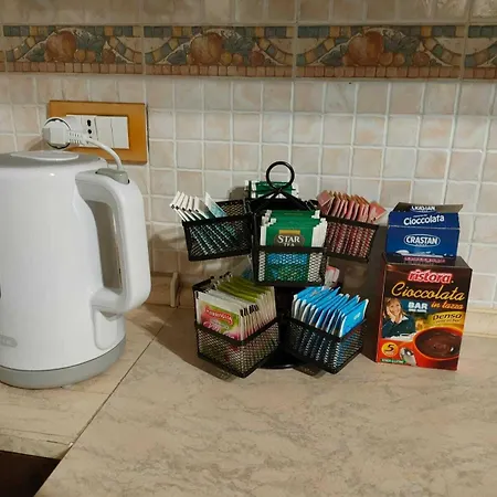 Tra Pirandello E Leopardi 住宿加早餐酒店 那不勒斯