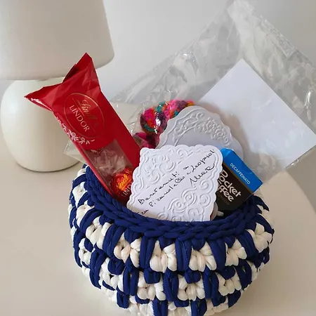 Couette-café Tra Pirandello E Leopardi 4*