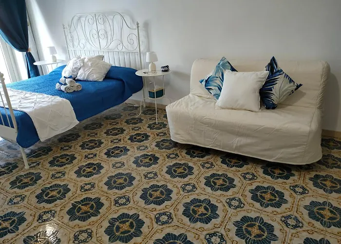 ベッド・アンド・ブレックファスト Tra Pirandello E Leopardi 4*