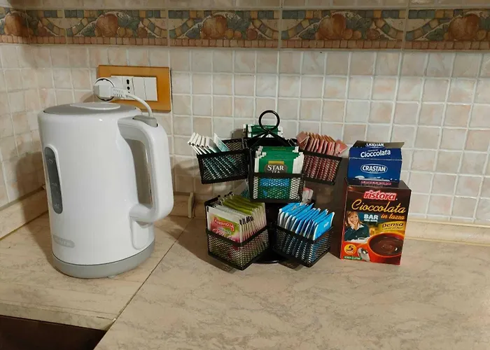 Tra Pirandello E Leopardi לינה וארוחת בוקר נאפולי