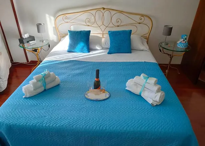 Tra Pirandello E Leopardi