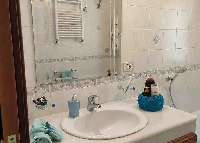 Tra Pirandello E Leopardi נאפולי