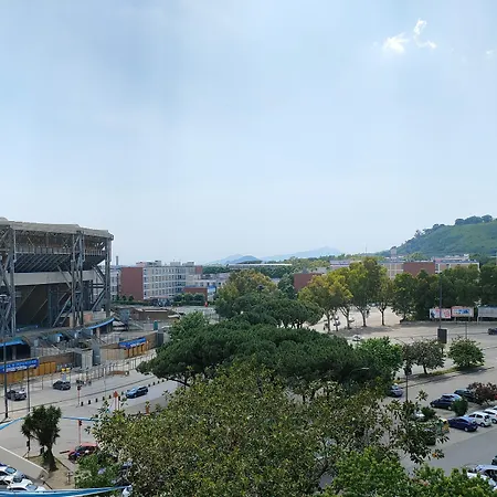 Couette-café Tra Pirandello E Leopardi 4*