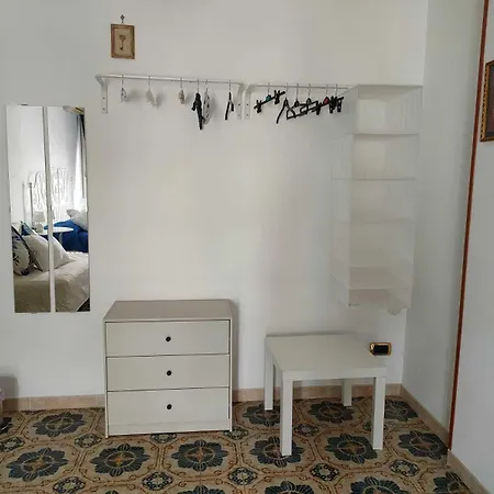 Bed & Breakfast Tra Pirandello E Leopardi Neapol